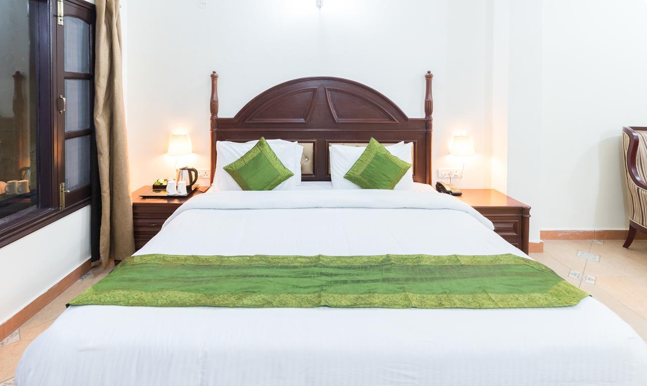 Treebo Trend Royal Mansion Hotel Mussoorie Exterior photo